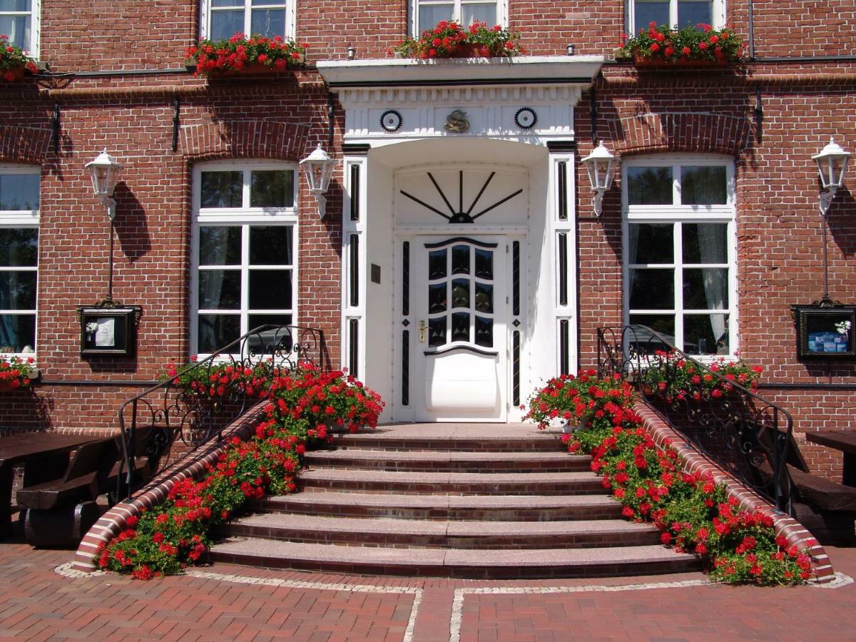 Hotel Landhaus Steinfeld Greetsiel Exterior photo